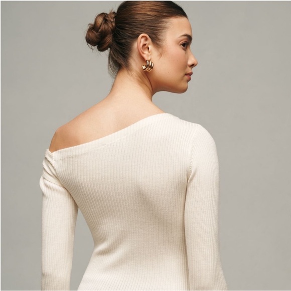 NWT • Reformation Lilou Regenerative Wool Sweater - Picture 6 of 9